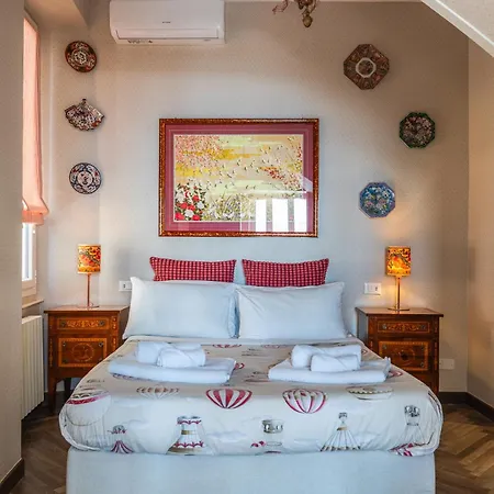Casa D'artista Di Charme Bed and breakfast Alassio