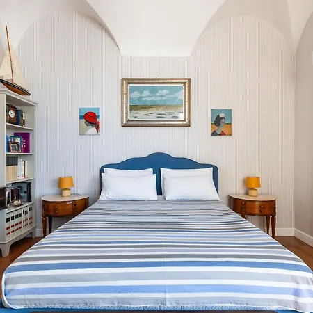 Casa D'artista Di Charme * Alassio