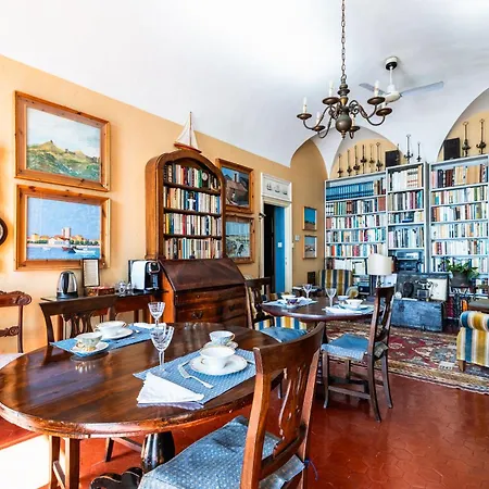 Bed and breakfast Casa D'artista Di Charme *