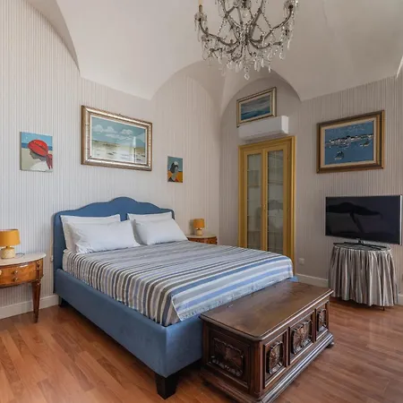 Casa D'artista Di Charme Bed and breakfast Alassio