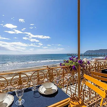Alojamento de Acomodação e Pequeno-almoço Casa D'artista - In Residenza Di Charme