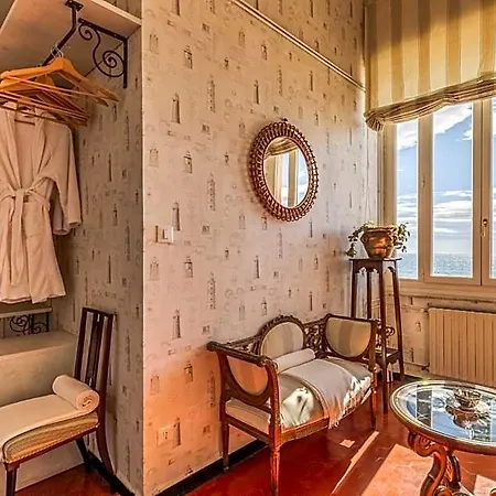 Casa D'artista - In Residenza Di Charme Alassio